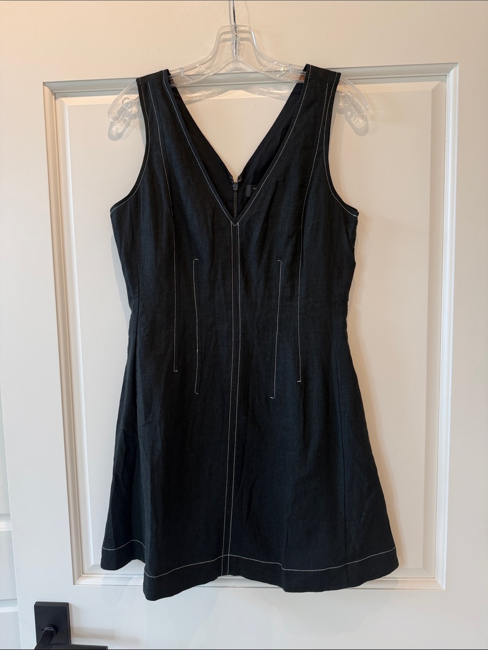 Banana Republic Black Sleeveless V-Neck Linen-Blend Mini Dress - NWOT Size 8